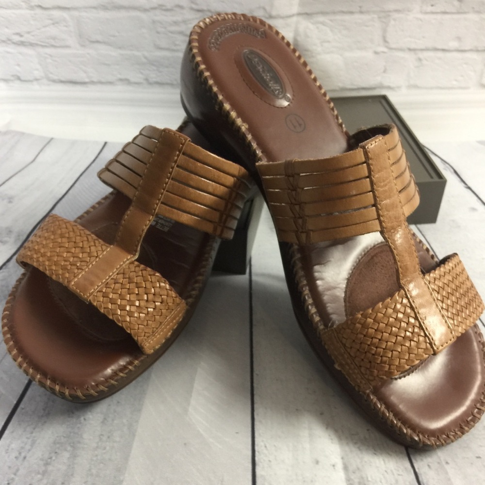 Dr. Scholl’s Double Air Pillo Leather Sandals